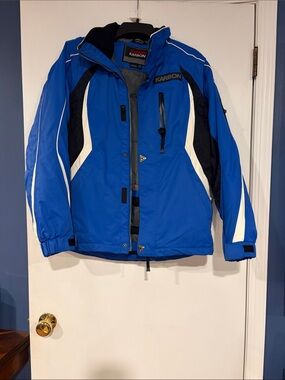 Karbon Women's Blue Insulated Ski Jacket with Contrast Panels